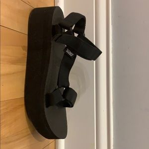 Teva Women's Flatform Universal Platform Sandal